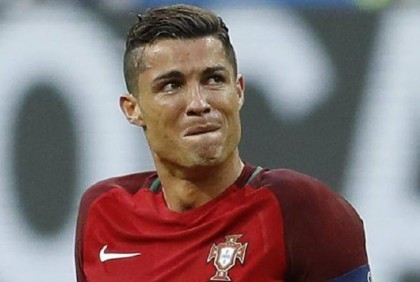রোনালদোকে সতর্ক করে দিলো পুলিশ