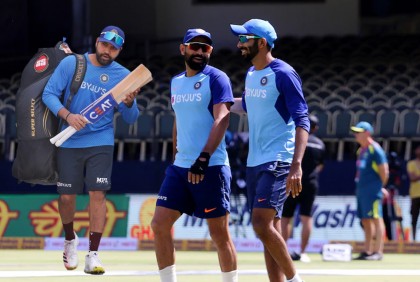 ‘বুমরাহ-শামী আজীবন ভারত দলে থাকবে না’ বলে যে ইঙ্গিত দিলেন রোহিত