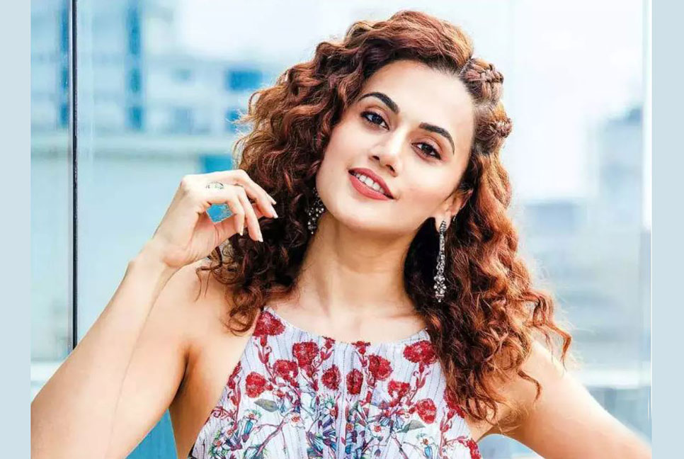 আমি এনজিও খুলতে আসিনি, কেন বললেন তাপসী?