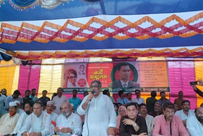 পররাষ্ট্রমন্ত্রী হাটে হাঁড়ি ভেঙে দিয়েছেন : এমরান সালেহ
