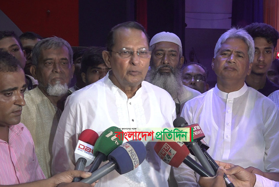 ‘অস্বাভাবিক সরকার প্রতিষ্ঠার চক্রান্তে বিএনপি-জামায়াত-হেফাজত জঙ্গিরা’