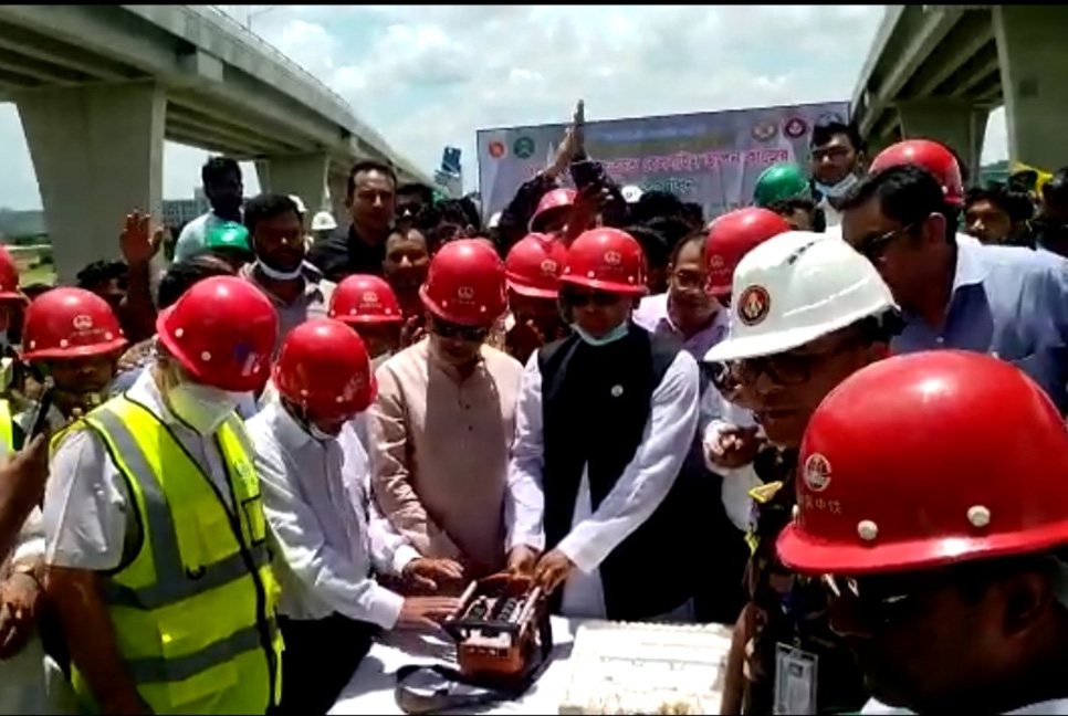 পদ্মা সেতুতে রেললাইন বসানোর কাজ শুরু