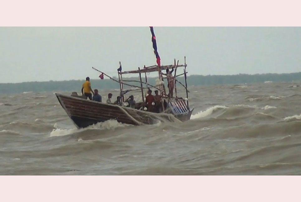 বঙ্গোপসাগরে মাছ ধরতে গিয়ে ভোলার ৪৭ জেলে নিখোঁজ