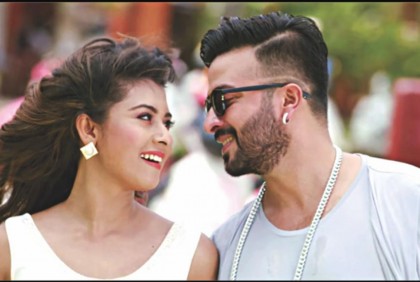 ১০ কোটির ক্লাবে শাকিব-বুবলীর ‘দিল দিল’