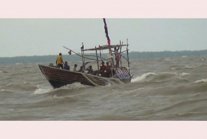 বঙ্গোপসাগরে মাছ ধরতে গিয়ে ভোলার ৪৭ জেলে নিখোঁজ