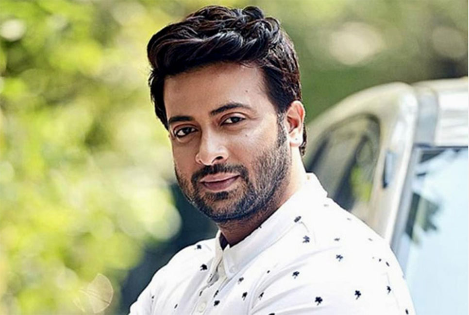 নায়করাজ রাজ্জাক সকলের হৃদয়ে অহংকার হয়ে থাকবেন