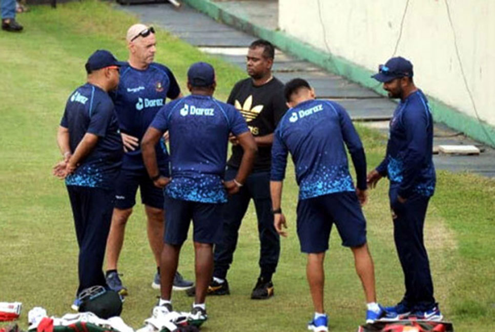 শ্রীরামের মাঠে আসার দিনে ছিলেন না ডমিঙ্গো
