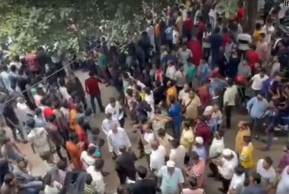জামিন শুনানির জন্য আদালতে সম্রাট, নেতাকর্মীদের ভিড়