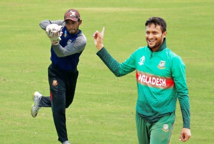 মুশফিক থাকলে সহজ হয়ে যাবে সাকিবের জীবন!
