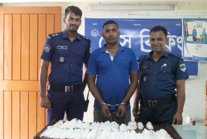 সাতক্ষীরায় সাড়ে ১২ কেজি রূপার গহনাসহ যুবক আটক