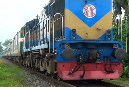 রাজধানীতে ট্রেনে কাটা পড়ে নিহত ১