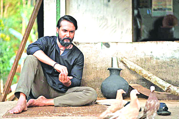 আদর আজাদের ‘নাকফুল’