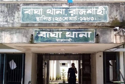 ইয়াবাসহ আটক এক যুবক, পুলিশের হাত ফসকে পালালো অন্যজন 