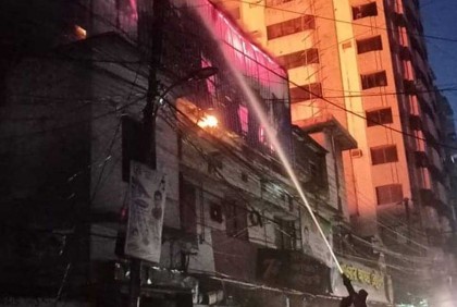 বিজয়নগরে ভবনে লাগা আগুন নিয়ন্ত্রণে

