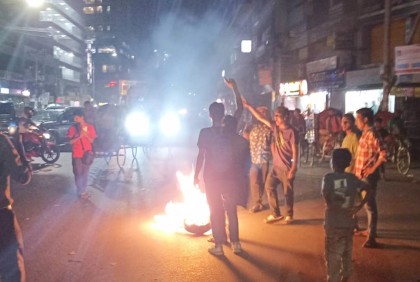 রাজধানীতে হরতালের সমর্থনে অগ্নিসংযোগ, আটক ৩

