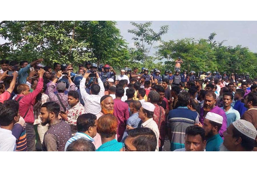 বাগেরহাটে বিএনপির বিক্ষোভ সমাবেশে হামলা, আহত ৩৫