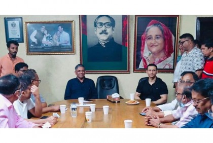 আড়াই বছর পর আওয়ামী লীগ সভানেত্রীর রাজনৈতিক কার্যালয়ে সোহেল তাজ