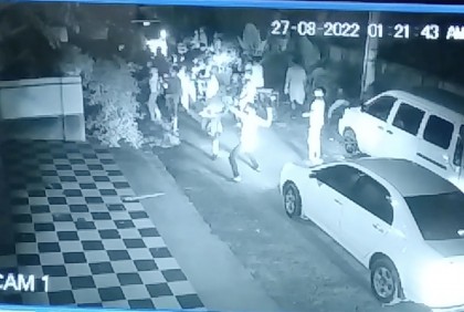 গভীর রাতে যশোর বিএনপির শীর্ষ নেতাদের বাড়িতে হামলা, ভাঙচুর
