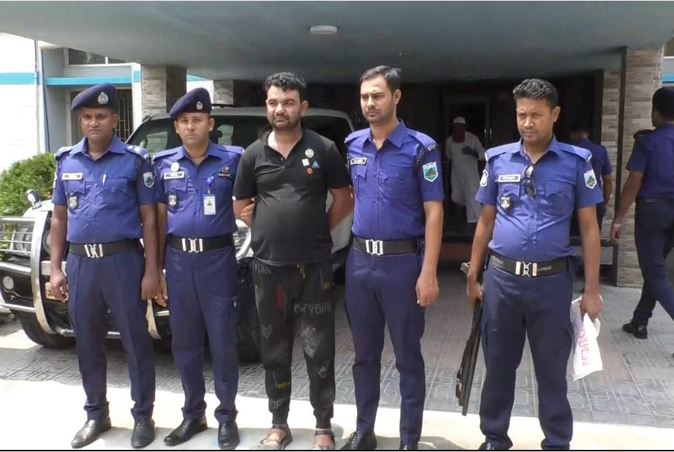সিরাজগঞ্জে মাদক ব্যবসায়ী গ্রেফতার