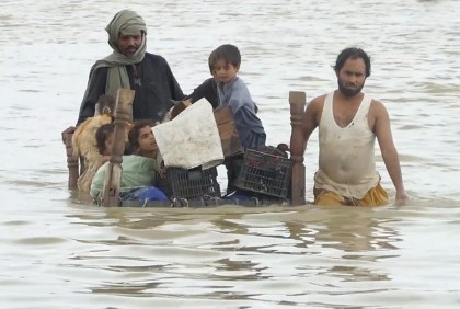 বন্যায় বিপর্যস্ত পাকিস্তান; বিশ্বকে সহযোগিতার আহ্বান
