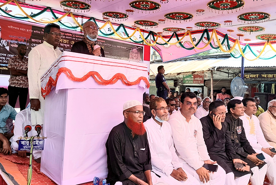 'সাম্প্রদায়িক অপশক্তি এখনো তৎপর'
