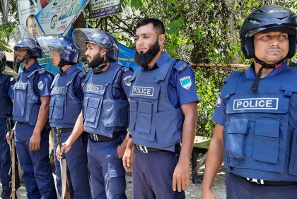 মোংলায় বিএনপির সমাবেশে পুলিশের বাধা দেওয়ার অভিযোগ