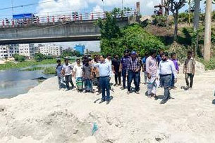 চাঁদপুরে সাত বালু মহালকে জরিমানা