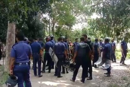নেত্রকোনায় বিএনপি-আওয়ামী লীগের সংঘর্ষ, আহত ১৭