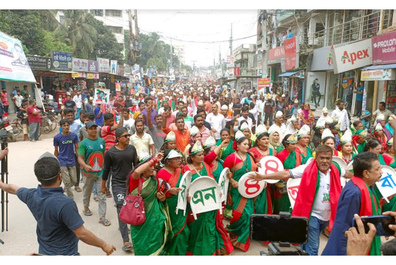 বিএনপির প্রতিষ্ঠাবার্ষিকীতে 
দিনাজপুরে বর্ণাঢ্য র‌্যালি 