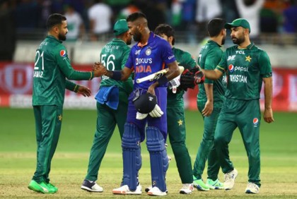 এশিয়া কাপ: জরিমানা গুনতে হচ্ছে ভারত-পাকিস্তানকে