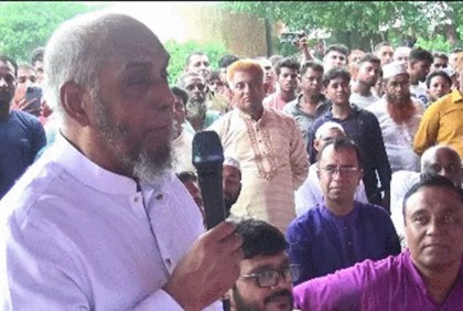 এলাকাবাসীকে দাঙ্গায় না জড়ানোর শপথ পড়ালেন এমপি