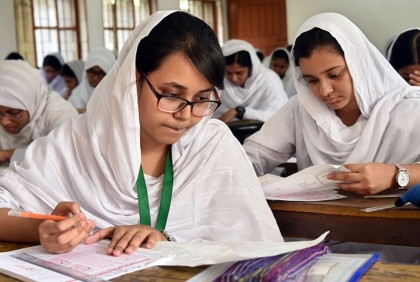 এইচএসসি পরীক্ষার্থীদের ফরম পূরণের সময় ফের বাড়ল

