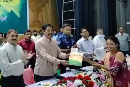 বান্দরবানে পার্বত্য চট্টগ্রাম উন্নয়ন বোর্ডের শিক্ষাবৃত্তি প্রদান 