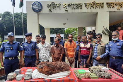 জয়পুরহাটে চোর চক্রের সাত সদস্য গ্রেফতার