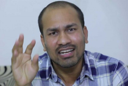 আবেগ সামলাতে না পেরে ‘পাপমুক্ত সিনেমা’ বলে ফেলেছি : রাসেল মিয়া

