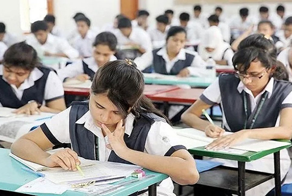 দুই ঘণ্টায় হবে এসএসসি ও সমমান পরীক্ষা, ১১টা থেকে শুরু