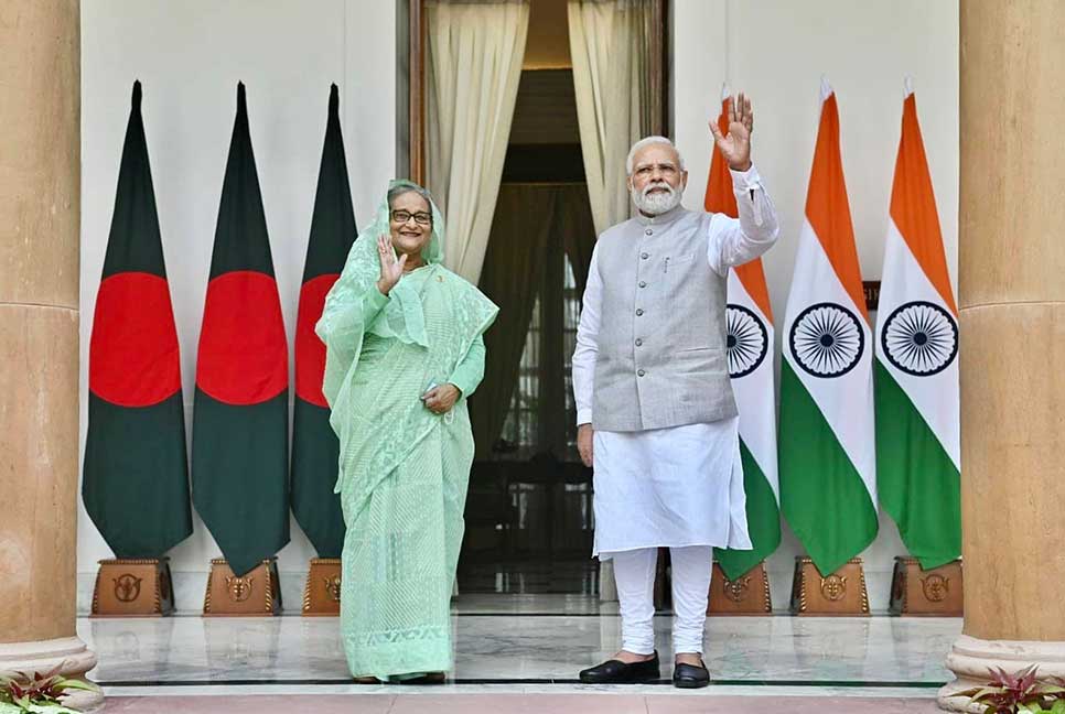 বাংলাদেশ-ভারত সম্পর্ক ‘প্রতিবেশী কূটনীতির’ রোল মডেল

