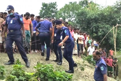 লালমনিরহাটে অটোরিকশা চালকের গলাকাটা লাশ উদ্ধার