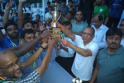 রাবি আন্তঃকলেজ সাঁতার প্রতিযোগিতায় চ্যাম্পিয়ন মতিহার হল