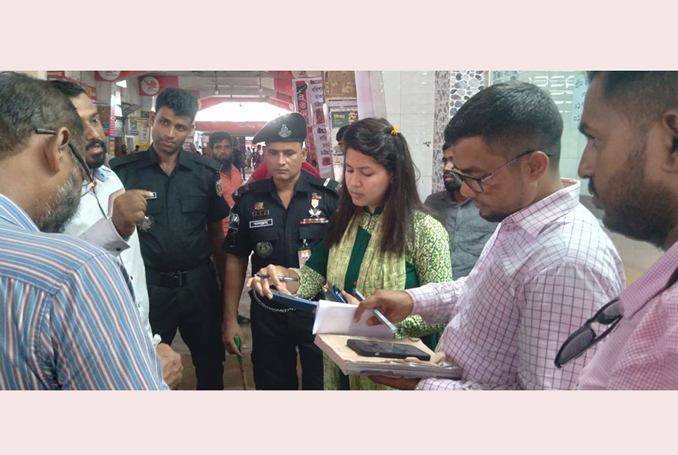 ভাড়া না কমানোয় বরিশালে ৬ পরিবহন কোম্পানিকে জরিমানা
