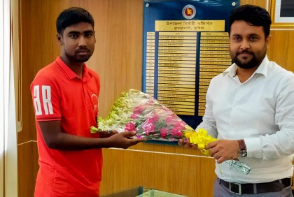 বুয়েট শিক্ষার্থী এনামুলের পাশে দাঁড়ালেন ইউএনও