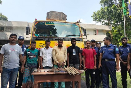 রংপুরে ডাকাত দলের ৫ সদস্য গ্রেফতার