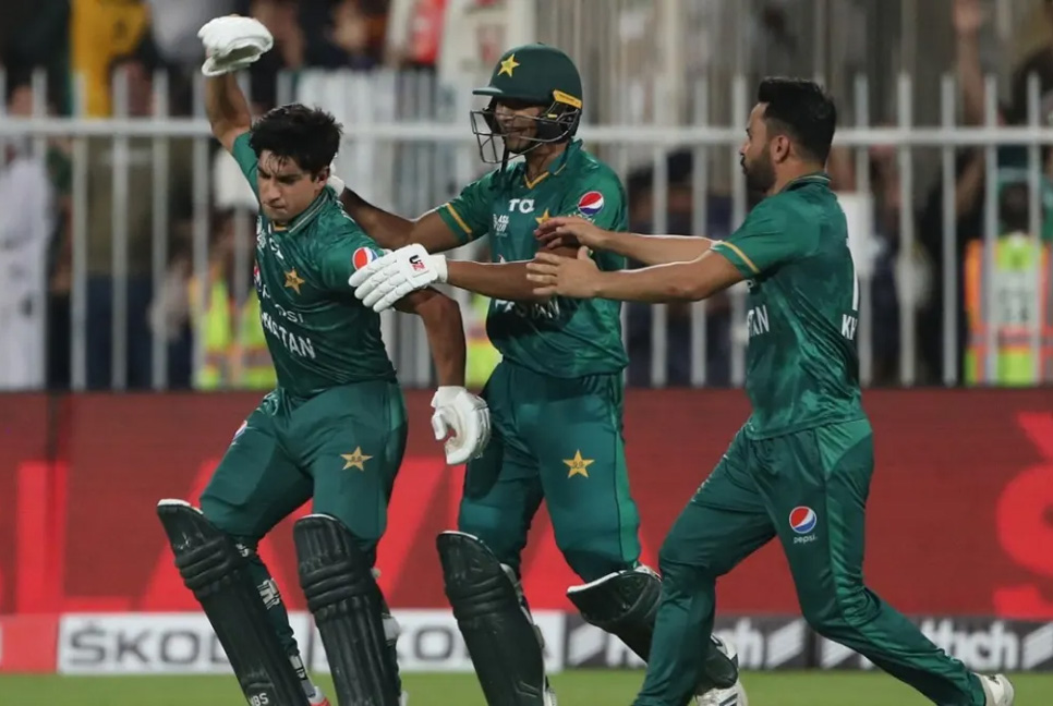 ফাইনালে পাকিস্তানের প্রতিপক্ষ শ্রীলঙ্কা, বিদায় ভারত-আফগানিস্তানের

