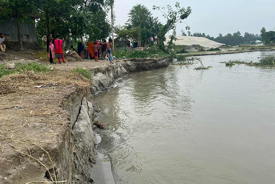 বাড়ছে যমুনার পানি, বন্যার শঙ্কা