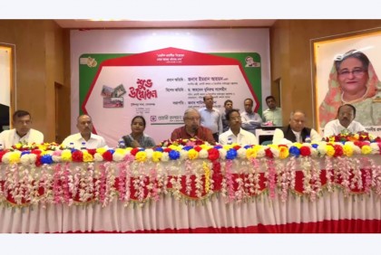 দালালদের মাধ্যমে বিদেশে না যাওয়ার আহ্বান প্রবাসী কল্যাণমন্ত্রীর

