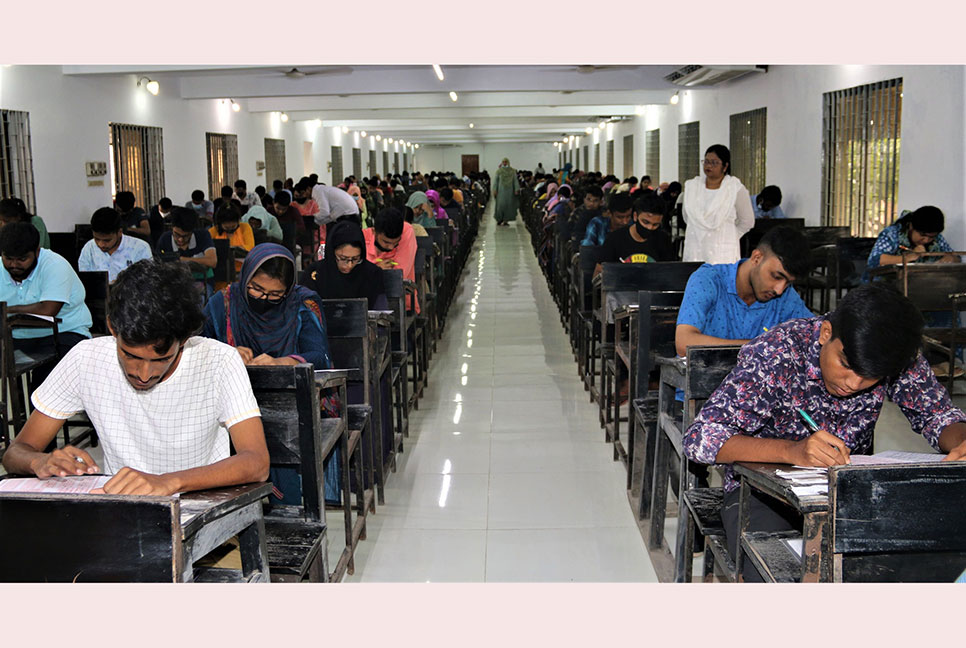 ৮ কৃষি বিশ্ববিদ্যালয়ের গুচ্ছ ভর্তি পরীক্ষা সম্পন্ন