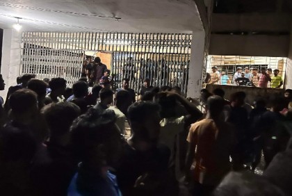 কুমিল্লা বিশ্ববিদ্যালয়ের দুই হলের ছাত্রলীগের দফায় দফায় সংঘর্ষ