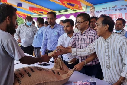 শরীয়তপুরে নদী ভাঙন এলাকা পরিদর্শনে পানিসম্পদ উপমন্ত্রী