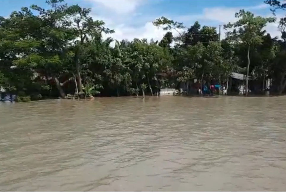 দক্ষিণাঞ্চলের নদ-নদীর পানি আরও বেড়েছে