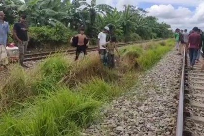 নরসিংদীতে ট্রেনের ধাক্কায় অজ্ঞাত বৃদ্ধার মৃত্যু